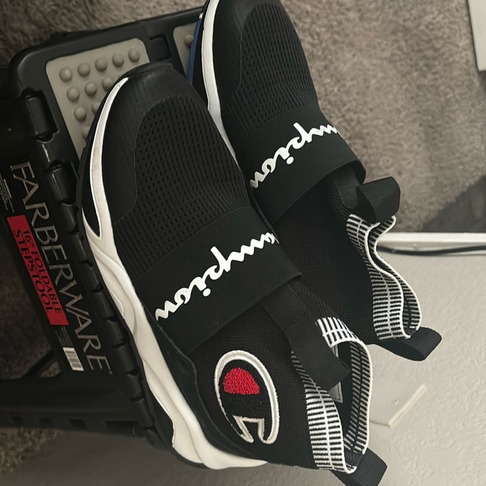 Champion youth size 7